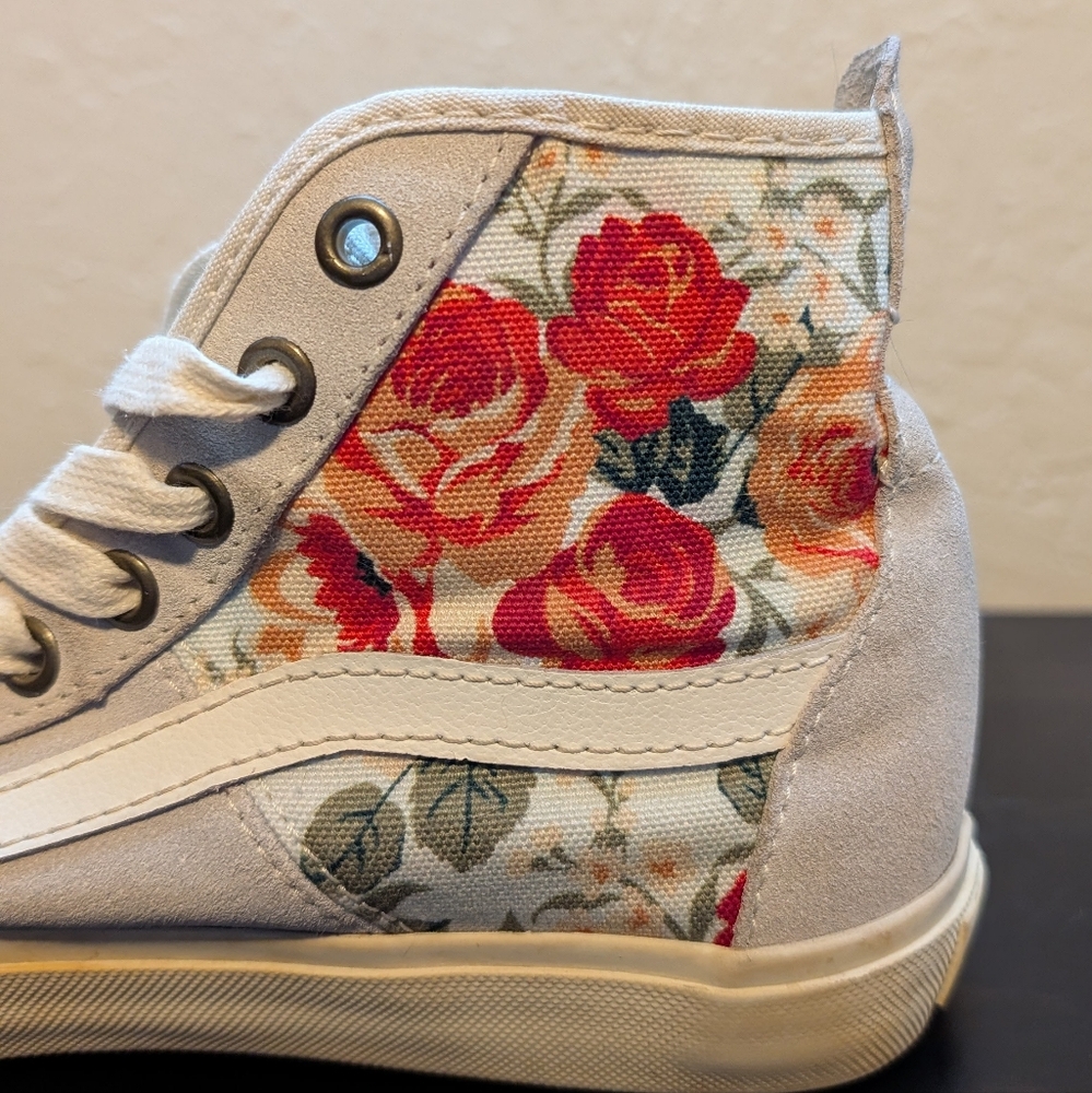 Limited Edition Vans X Leila Hurst Floral High Top Sneakers Womens 6.5